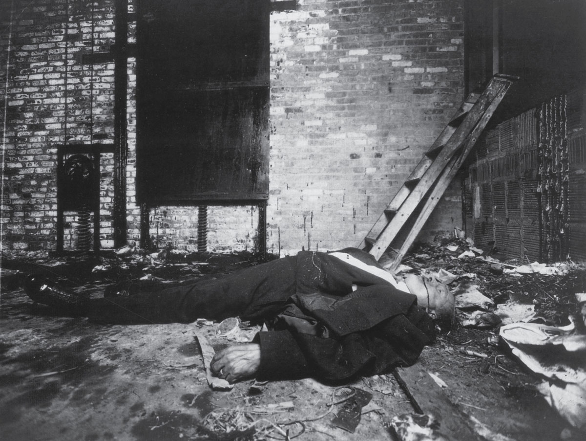 A 1920 photograph of a murdered night watchman in New York. 