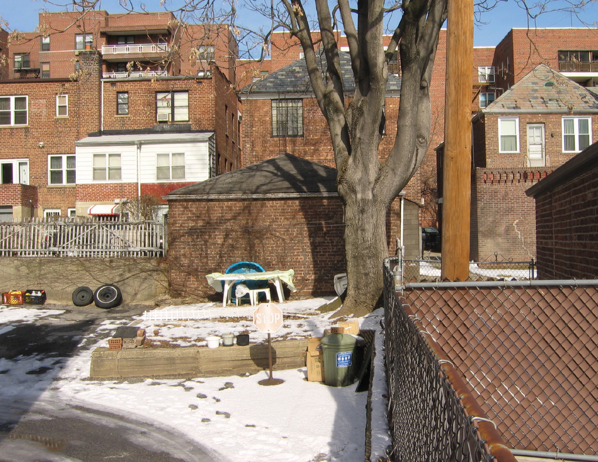 Photograph of block 3165, lot 155, Queens, framed by Yellowstone Blvd, Clyde St, Burns St & 67th Ave.