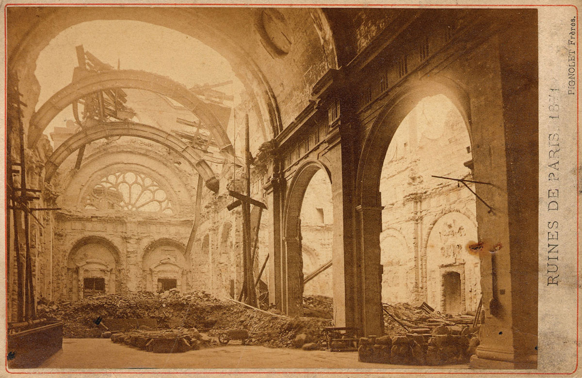 Sepia postcard image of ruins in Paris.