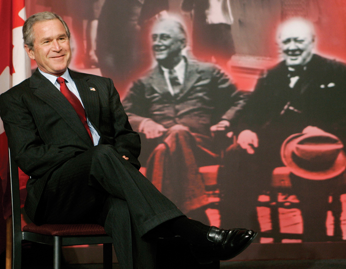 George W. Bush before giving a speech
in Halifax, Canada, 1 December 2004.
Photo Reuters/Larry Downing.