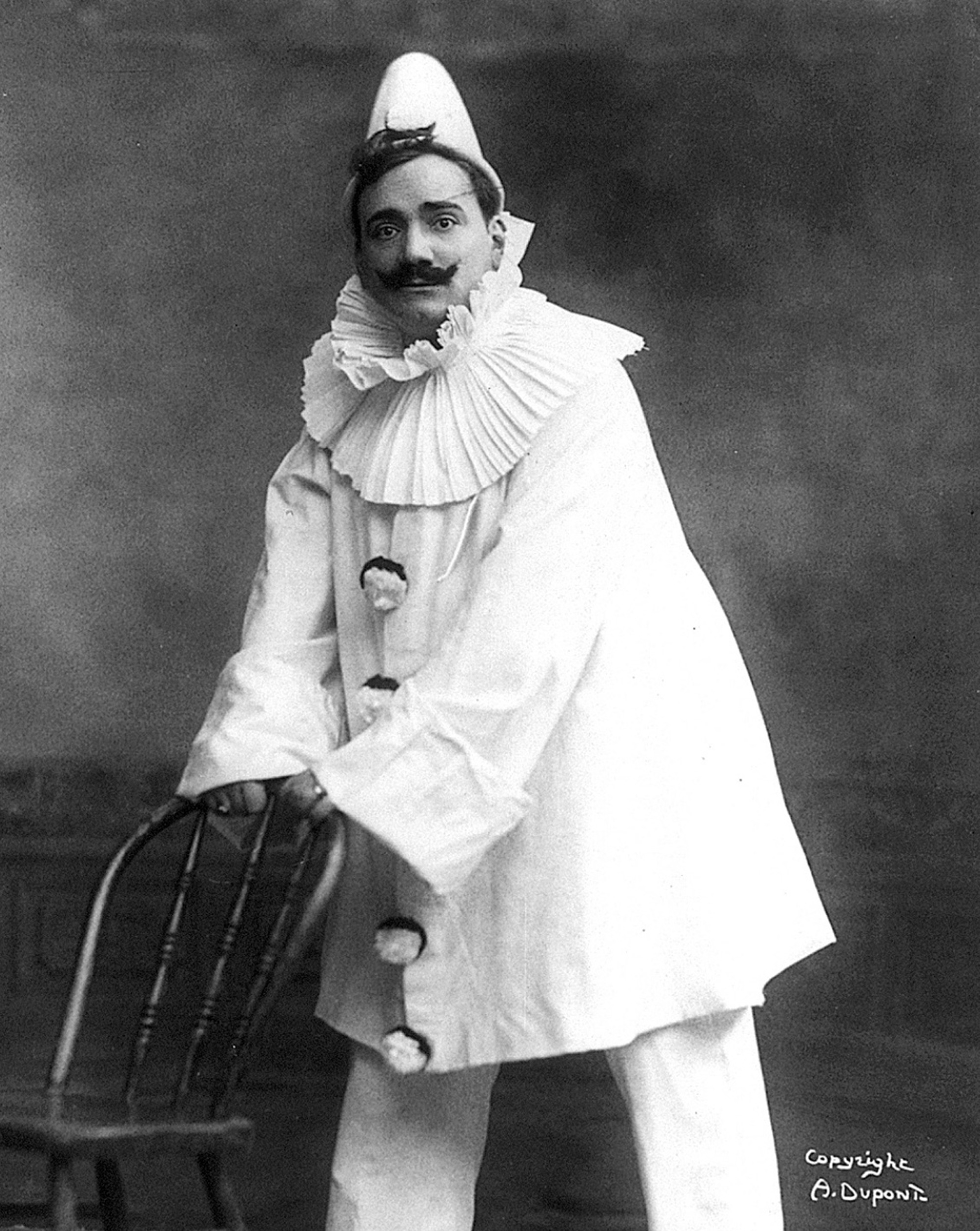 A photograph of Enrico Caruso as Canio in Leoncavallo’s opera “Pagliacci.”