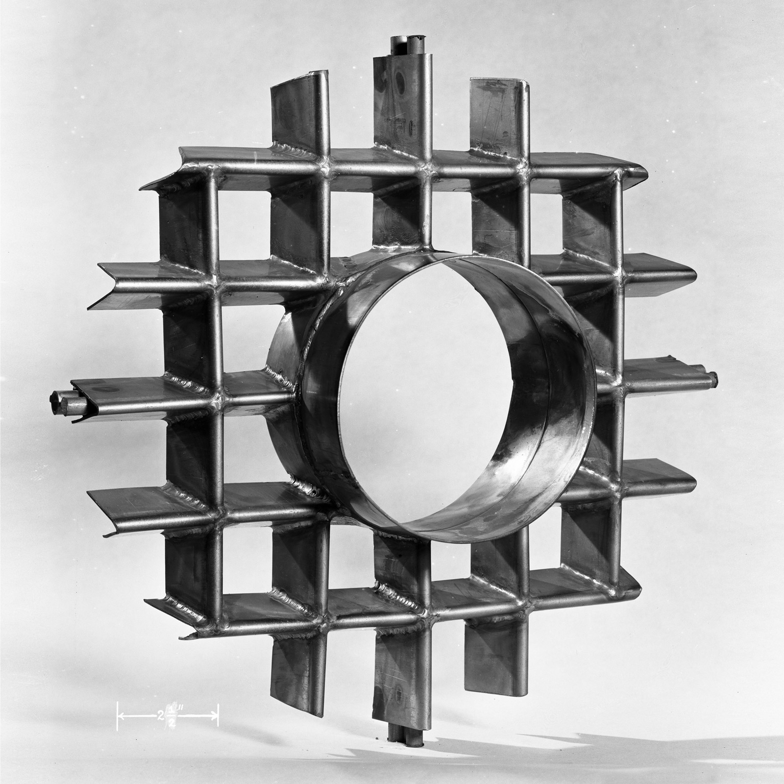 Photograph of flameholder.