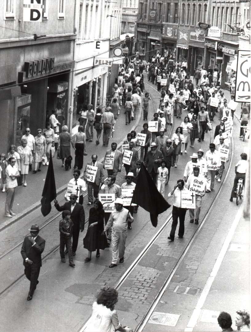 Sinti and Roma in Heidelberg protesting the police murder of Anton Lehmann.